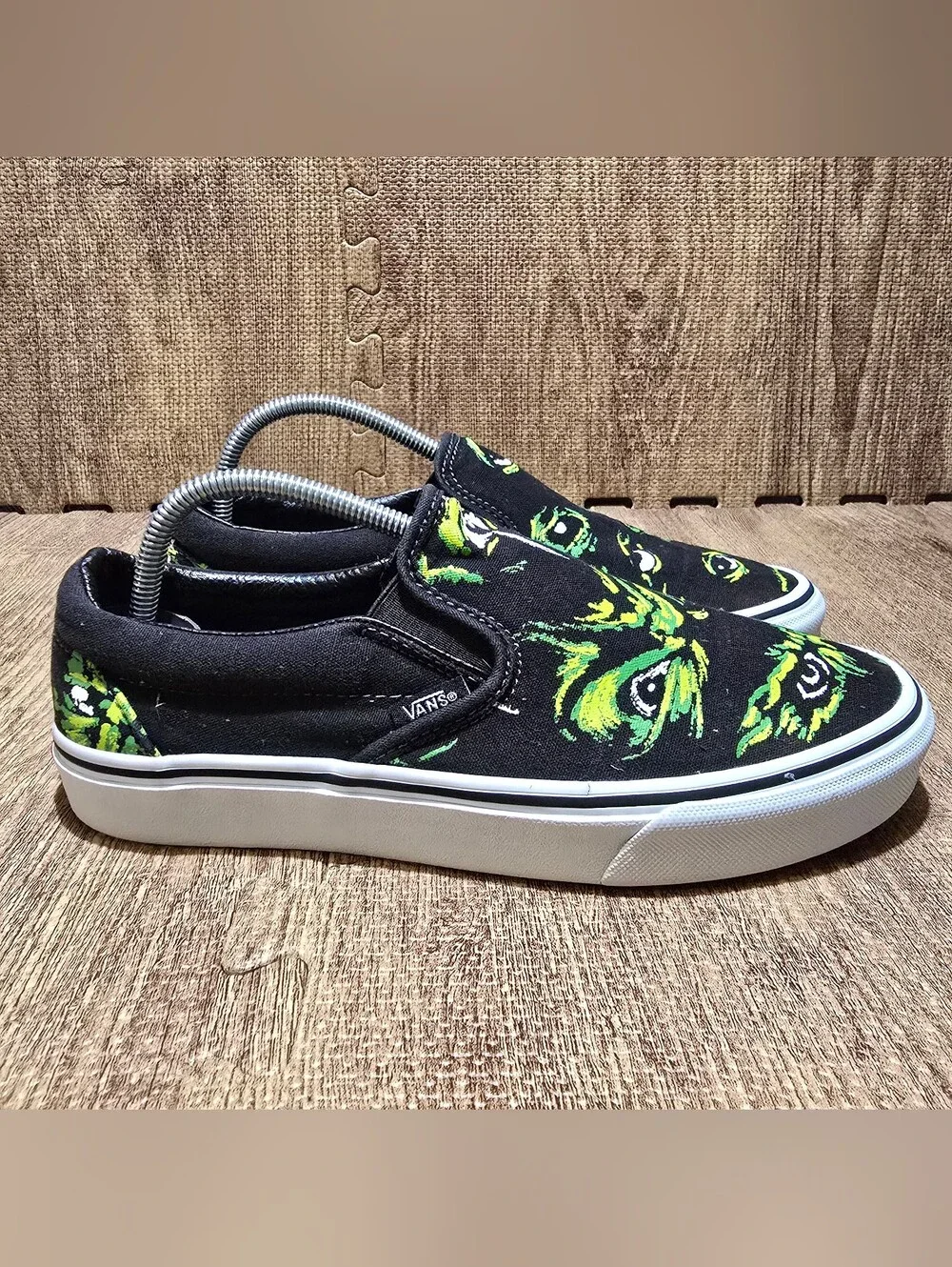 Vans Classic Slip-On Eyes In The Dark with Awesome Glow In The Dark Effect Unise